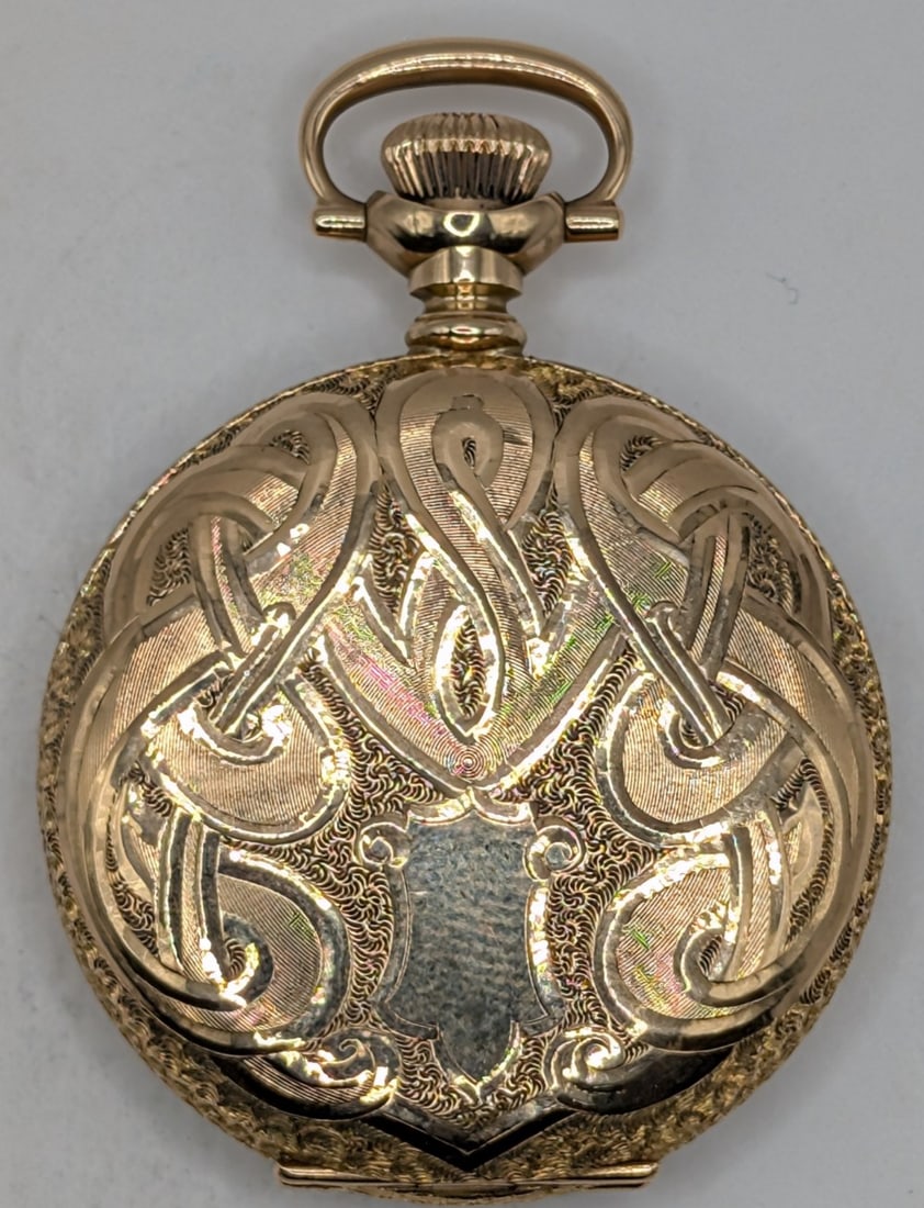 1905 14k Yellow Gold Elgin Grade "320" 0 Size Hunting Case Pocket Watch: 1905 14k Yellow Gold Elgin Grade "320" Pocket Watch. The 7 jewel size 0 hunting case watch is in nice used condition and is running well, has some monograms on the inner dust cover. Comes in a marked