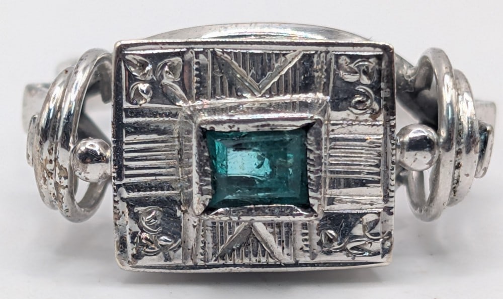 Palladium 1940's Emerald Ring: 1940's palladium ring with emerald. Ring is size 5 and weighs 3.1 grams.