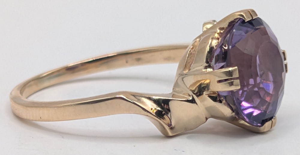14K Amethyst Solitaire Ring - 3