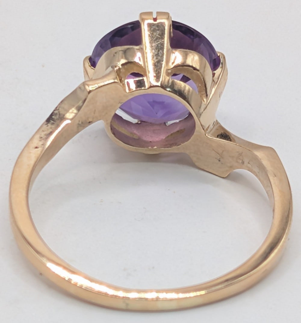 14K Amethyst Solitaire Ring - 4