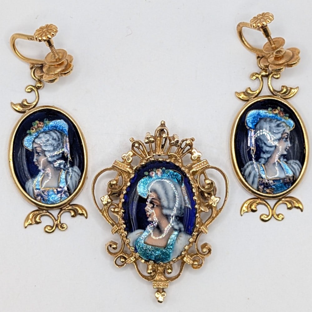 Antique French 14K Gold Cameo Set: 14K yellow gold antique French cameo Set with hand painted brooch/pendant and screw back earrings. Total weight is 15.7 grams.