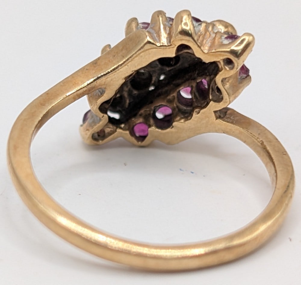 10K Gold Ruby & Diamond Ring - 4