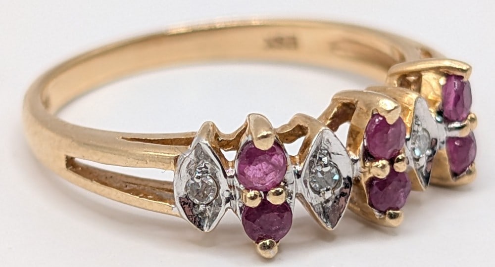 10K Gold Ruby & Diamond Ring - 3