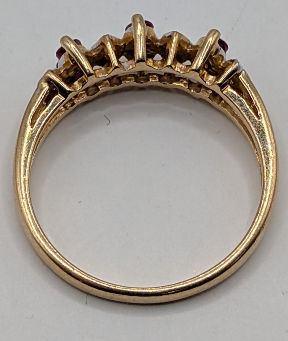 10K Gold Ruby & Diamond Ring - 4