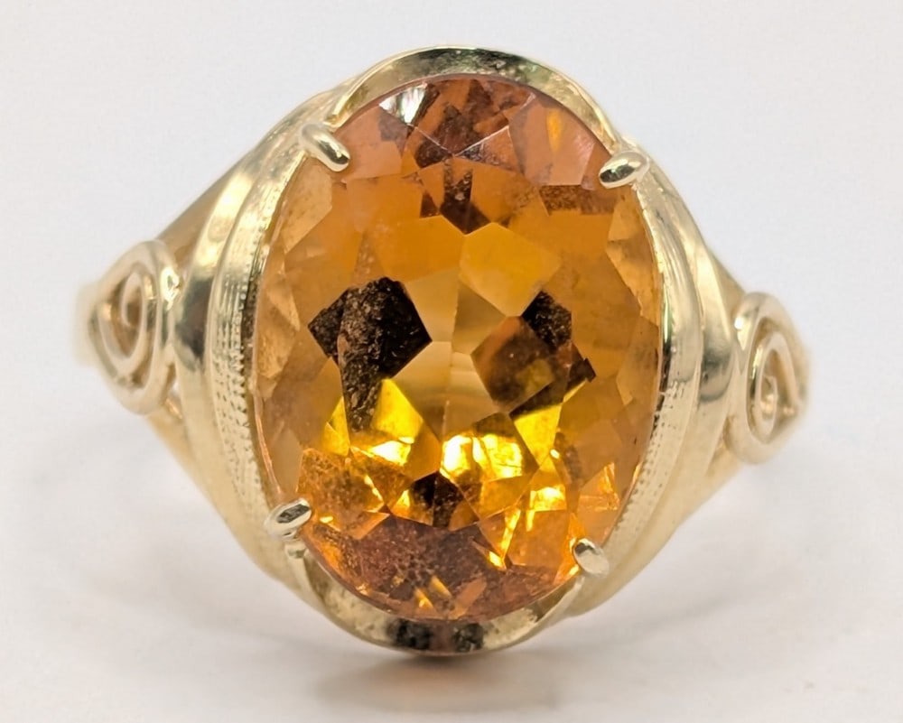 18K Gold Oval Citrine Ring (1 of 4)