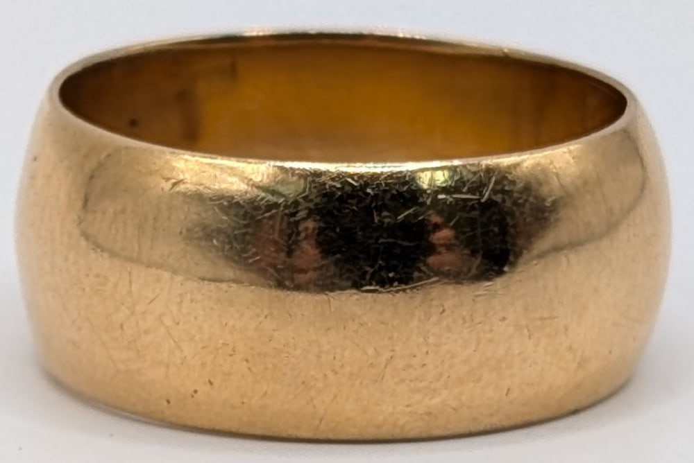 Men's 18K Yellow Gold Wedding Band: Men's 18K yellow gold wide band wedding ring. Ring is size 9 and weighs 11.3 grams.