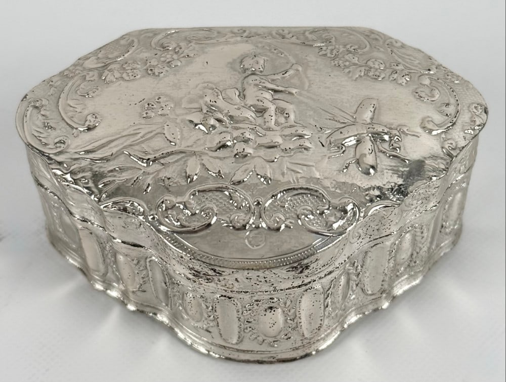 Antique Continental Silver Cherub & Insect .863 Fine Silver Trinket Box (1 of 5)