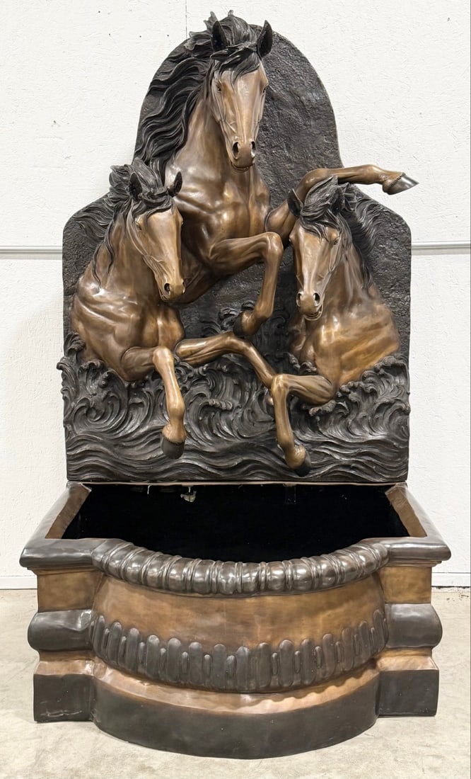 Large Three Horse Head Bronze Wall Fountain (1 of 7)
