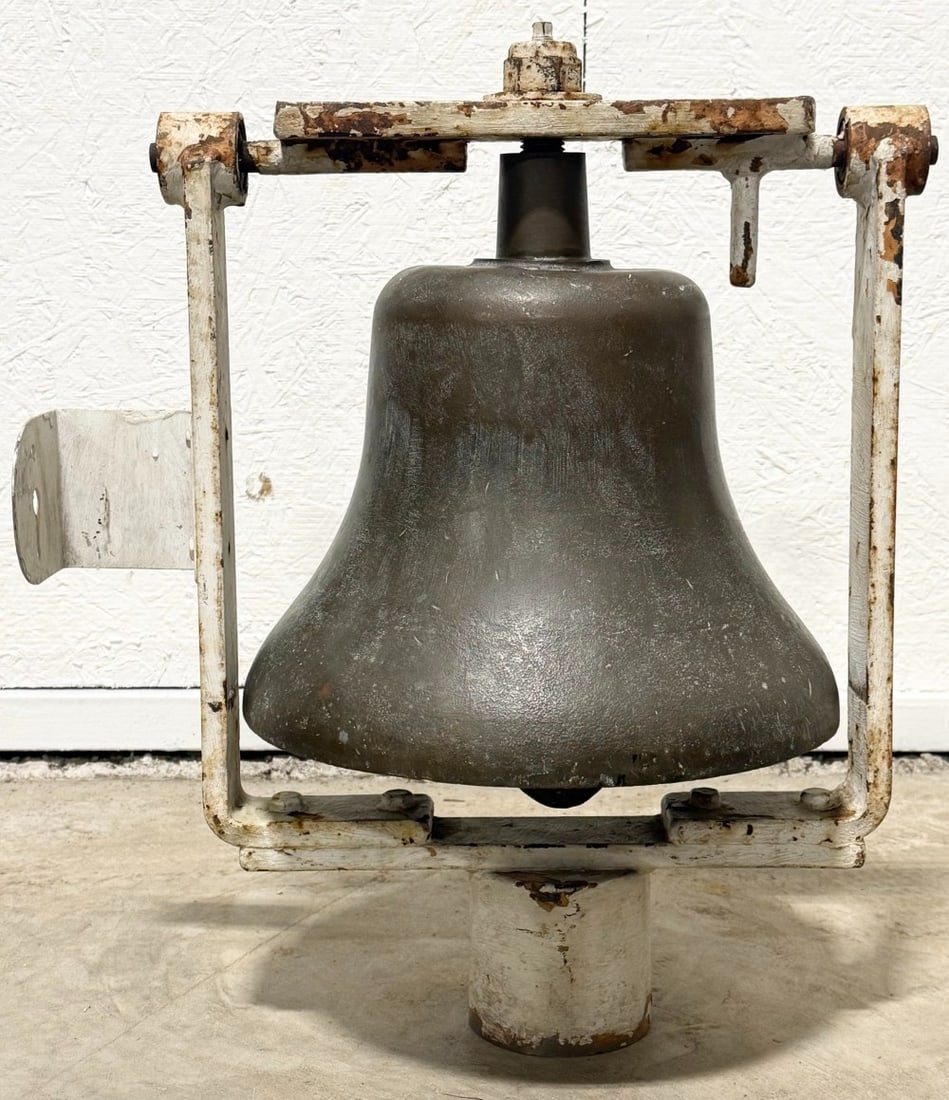 Vintage Electro-Motive Division Brass Locomotive Bell (1 of 7)