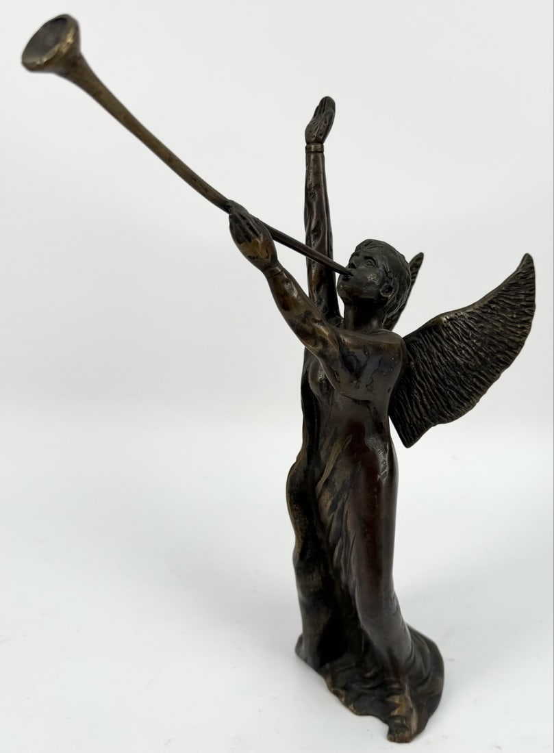 Archangel Gabriel Blowing A Horn Bronze Sculpture: Archangel Gabriel Blowing A Horn Bronze Sculpture. Displays well and has nice detail. Measures approximately 13-1/2" tall x 4" across x 11" deep including the horn.