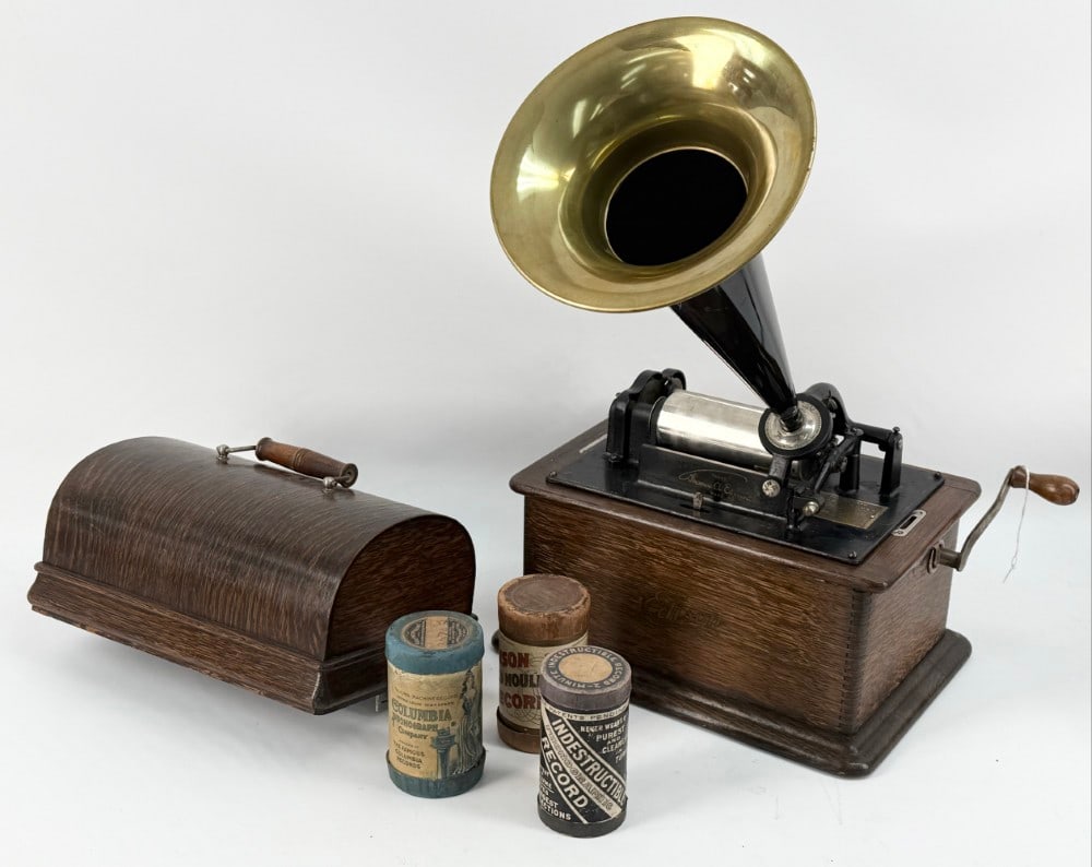 Circa 1906 Edison Standard Cylinder Phonograph Model B (1 of 10)