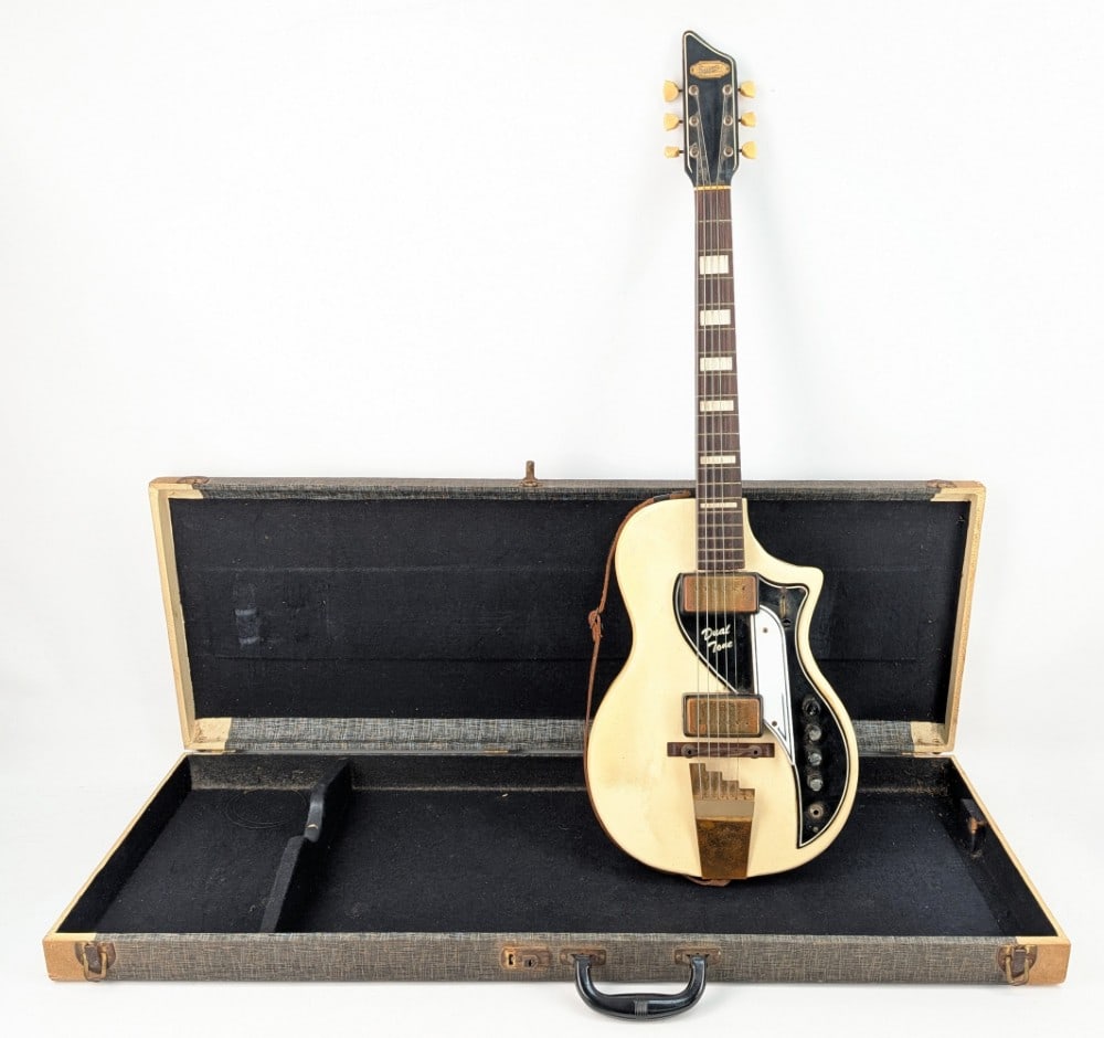 1959 Supro Dual Tone Electric Guitar (1 of 10)