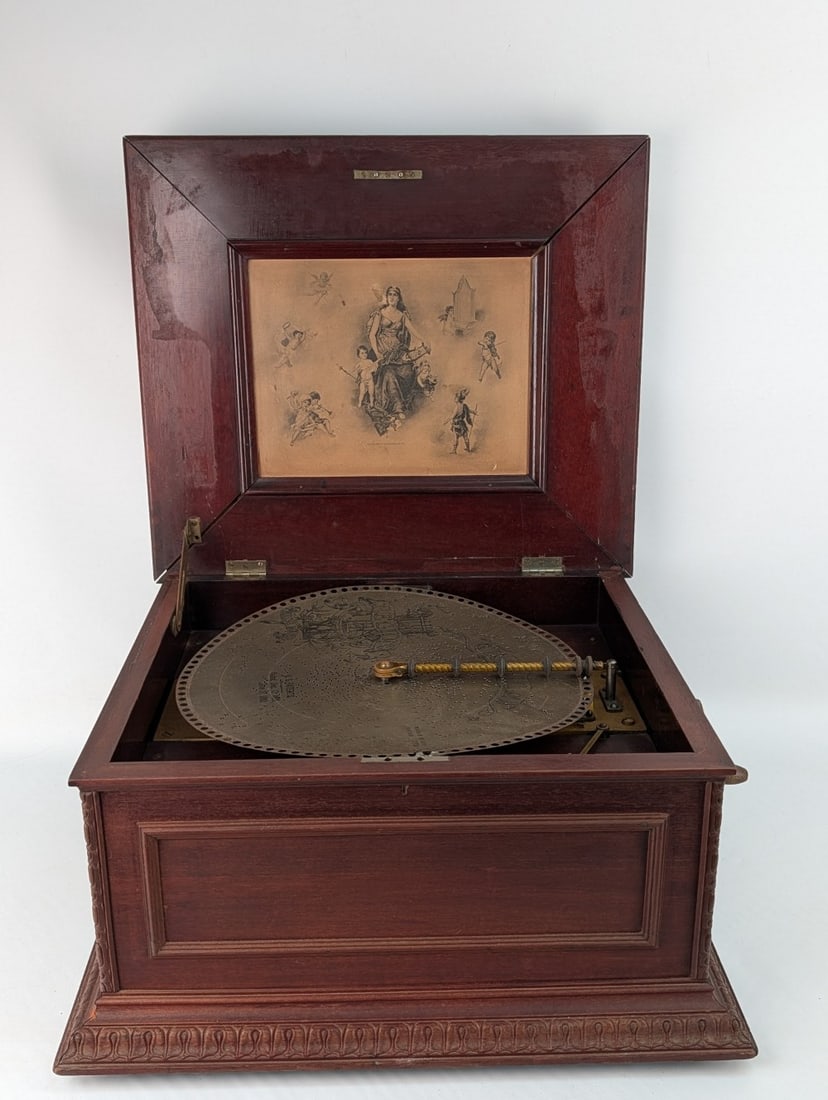 Antique Regina 15-1/2" Double Comb Disc Player (1 of 11)