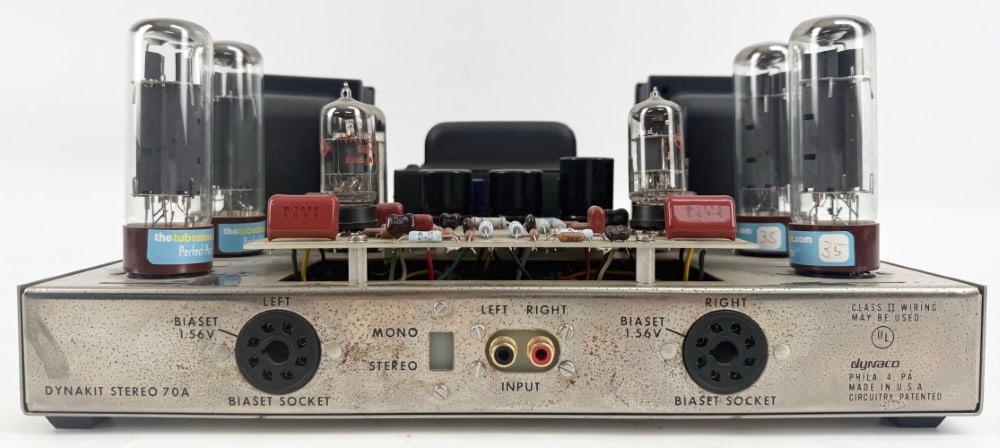 Dynaco Dynakit Stereo 70A 2-Channel Tube Amplifier: Dynaco Dynakit Stereo 70A 2-Channel Tube Amplifier. 35 Watts x 2 Channels. Manufactured from 1959 into the 1970's. The unit powers-up and shows some average use wear. Measures approximately 6" tall x