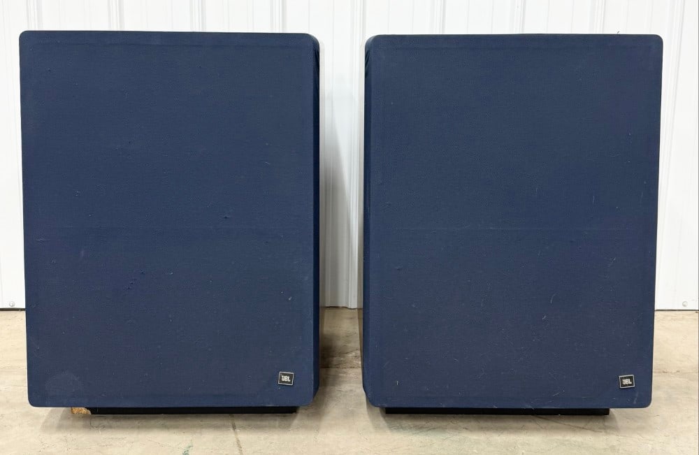 Pair Of Vintage JBL L300 Summit 3-Way Floor-Standing Loudspeakers: Pair Of Vintage JBL L300 Summit 3-Way Floor-Standing Loudspeakers. Power handling 150 watts continuous, 300 watts peak. The speakers feature a 15" 136 A woofer, LE85 midrange, and a 077 "Crystal Slot"