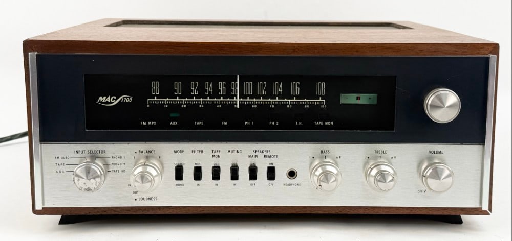 McIntosh MAC 1700 Stereo Receiver With Manual (1 of 8)