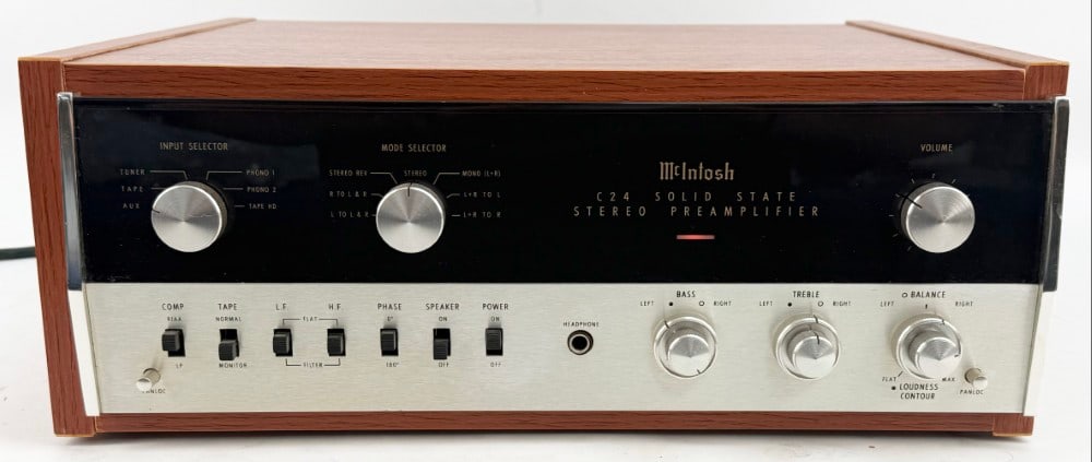 McIntosh C24 2-Channel Solid State Preamplifier (1 of 7)
