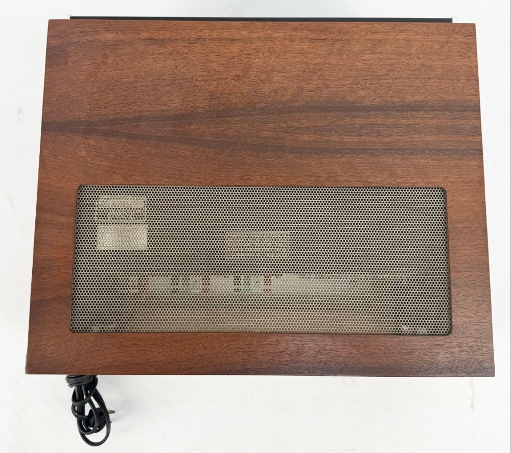 McIntosh C26 2-Channel Solid State Preamplifier - 5