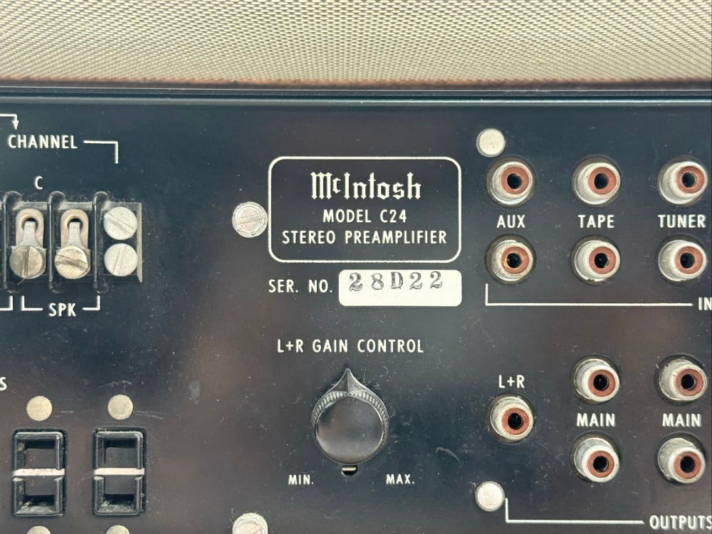 McIntosh C24 2-Channel Solid State Preamplifier - 7