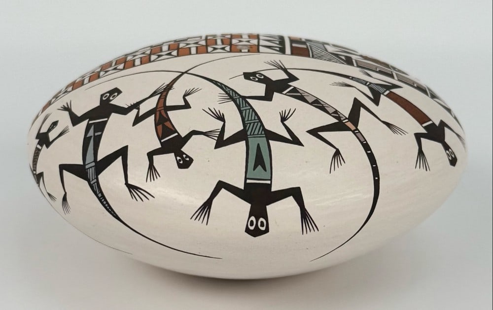 Sharon Lewis Acoma Pueblo Polychrome Pottery Lizards & Fish Seed Pot: Seed Pot by listed Acoma Pueblo artist Sharon Lewis (Born 1959). The polychrome pottery seed pot features three areas of design, geometric, lizards and fish. Signed on the base. Great condition with n