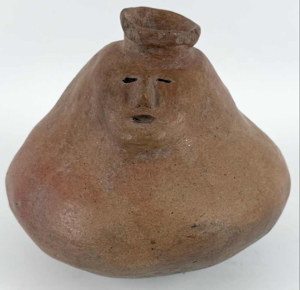 Native American Mississippian Face With Hat Effigy Vessel (1 of 5)