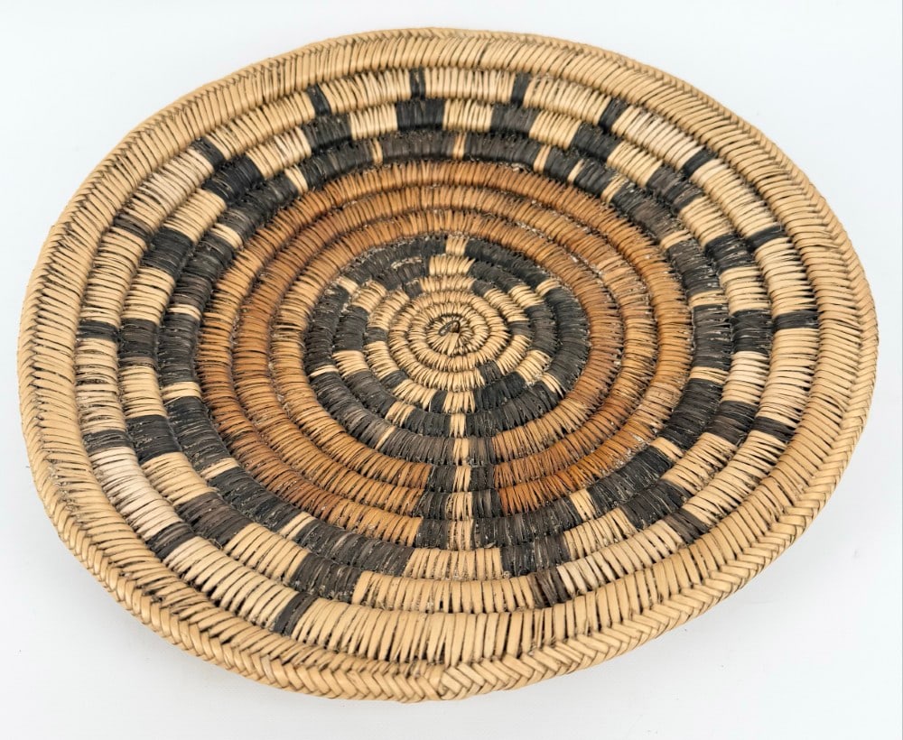 Navajo Hand-Crafted Wedding Basket (1 of 3)