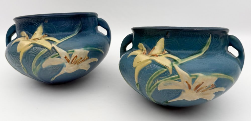 Pair Of Vintage Roseville Pottery "Zephyr Lily" Blue Hanging Baskets (1 of 4)