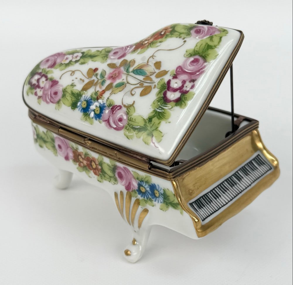 Rehausse Main Limoges France Grand Piano Large Trinket Box (1 of 5)
