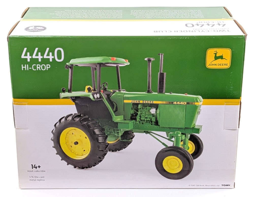 1/16 Ertl John Deere 4440 Hi-Crop Tractor Limited Edition Two-Cylinder Club: 1/16 Ertl John Deere 4440 hi-crop tractor. Limited Edition Two-Cylinder Club. Good condition new in the box never displayed.