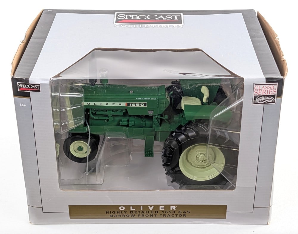 1/16 SpecCast Oliver 1650 Narrow Front Gas Tractor (1 of 7)