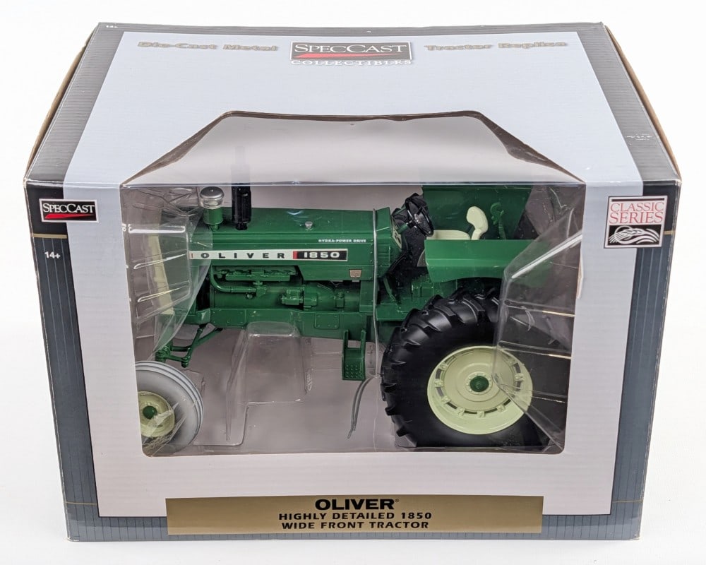 1/16 SpecCast Oliver 1850 Wide Front Tractor (1 of 7)