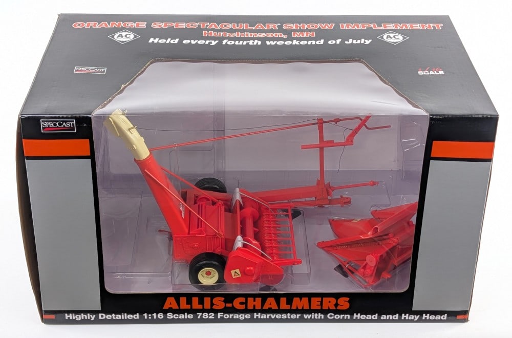 1/16 SpecCast Allis-Chalmers 782 Forage Harvester w/ Corn and Hay Head (1 of 7)