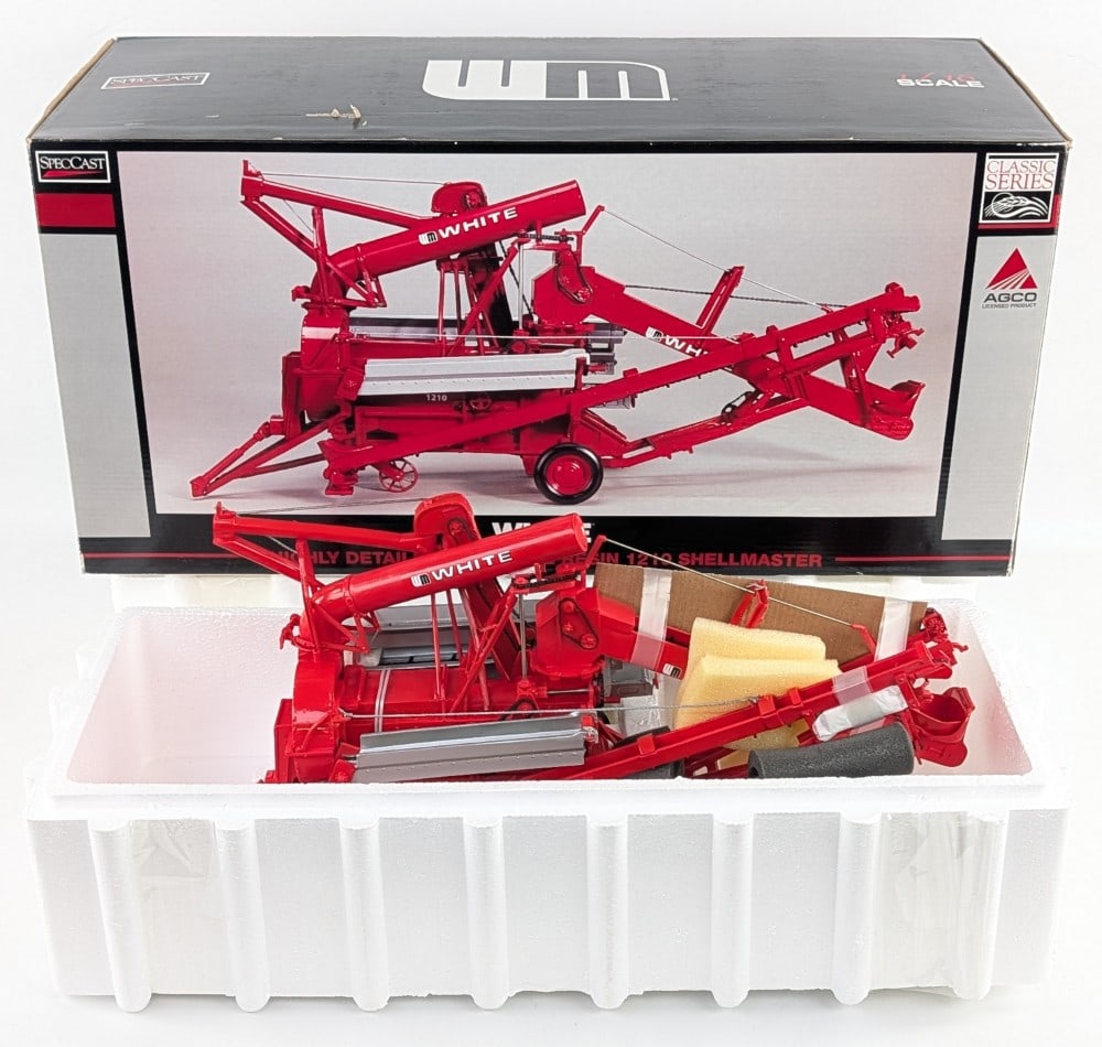 1/16 SpecCast White 1210 Shellmaster Corn Sheller (1 of 8)