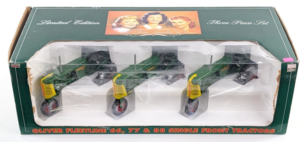 1/16 SpecCast Oliver 66, 77, & 88 Tractors "Three Beauties" Set: 1/16 SpecCast Oliver Fleetline 66, 77, and 88 single front tractors. Limited Edition Three Piece Set "Three Beauties". The tractors are new in the box. The box shows some wear from handling and storag