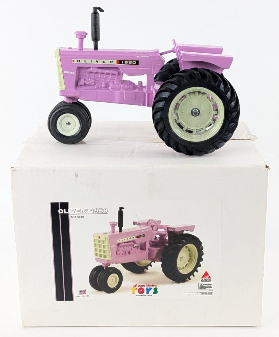 1/16 Scale Models Oliver 1950 Narrow Front Tractor (Pink) (1 of 8)