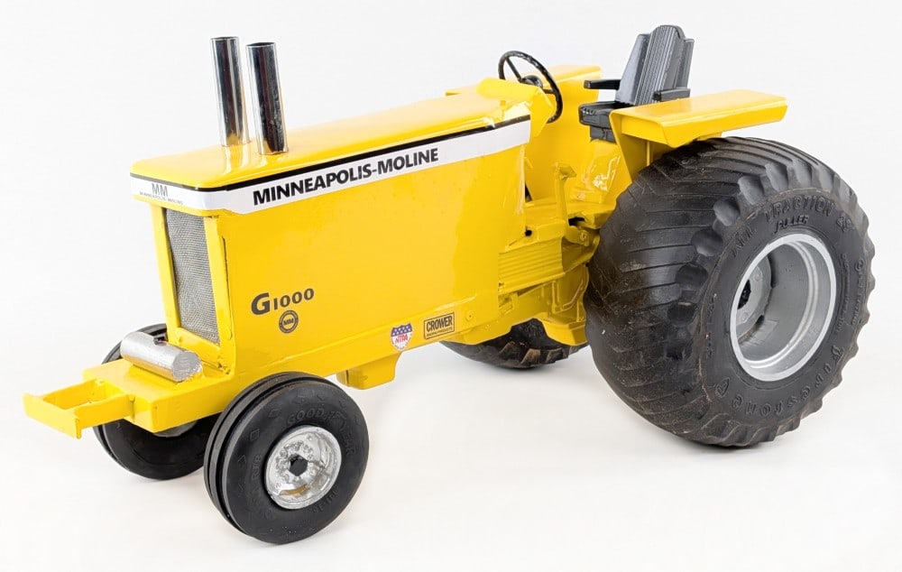 Custom 1/8 Minneapolis-Moline G1000 Pulling Tractor (1 of 10)
