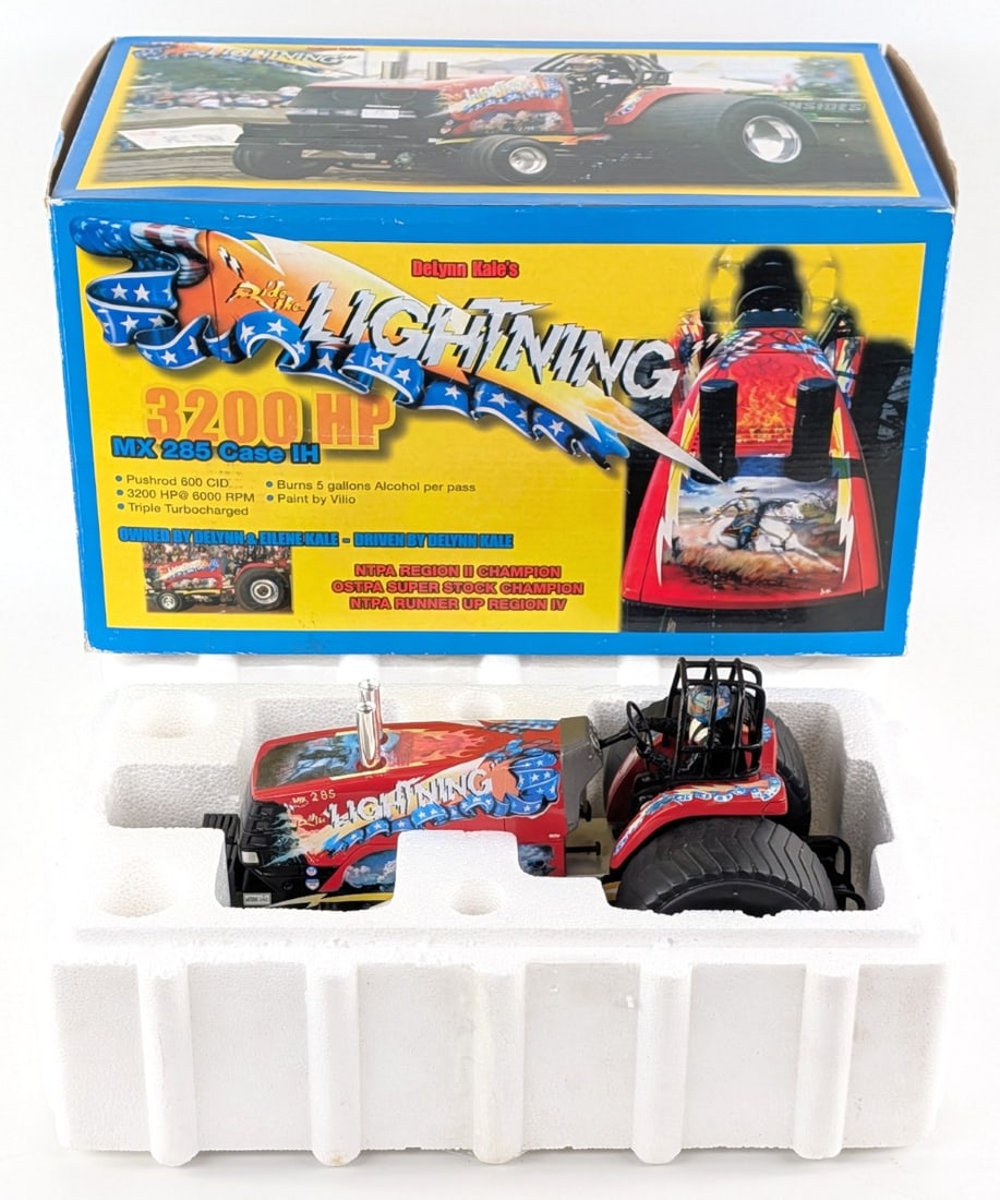 1/16 SpecCast Delynn Kale's Case IH MX285 Ride The Lightning Pulling Tractor (1 of 9)