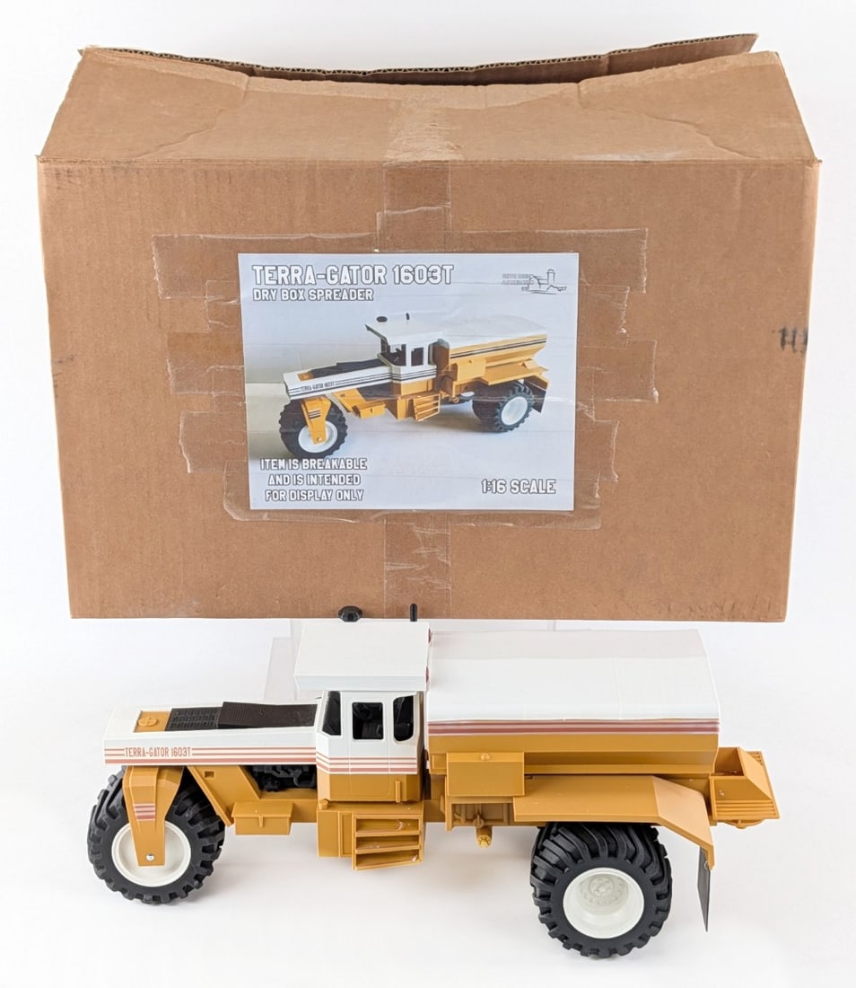 Custom 1/16 Terra-Gator 1603T Dry Box Spreader (1 of 9)