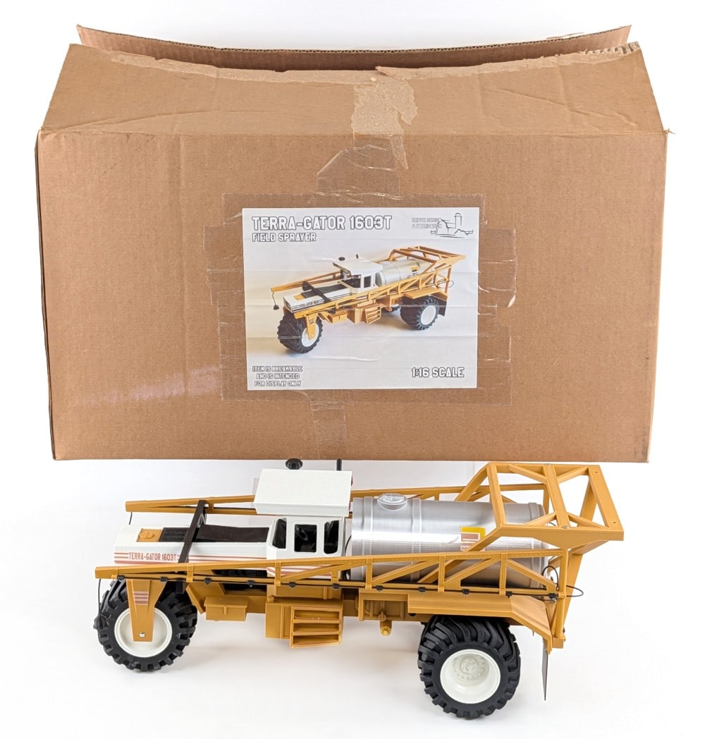Custom 1/16 Terra-Gator 1603T Field Sprayer (1 of 9)