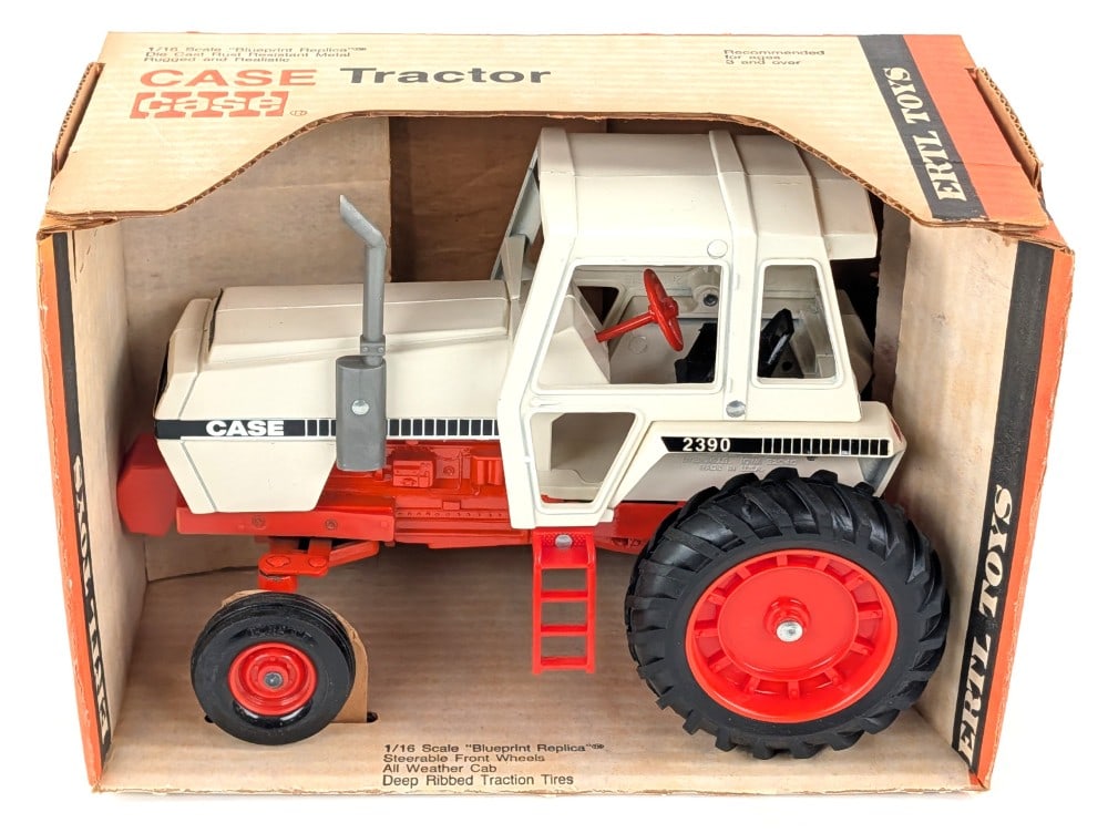 1/16 Ertl Case 2390 Tractor w/ Cab In Box (1 of 7)