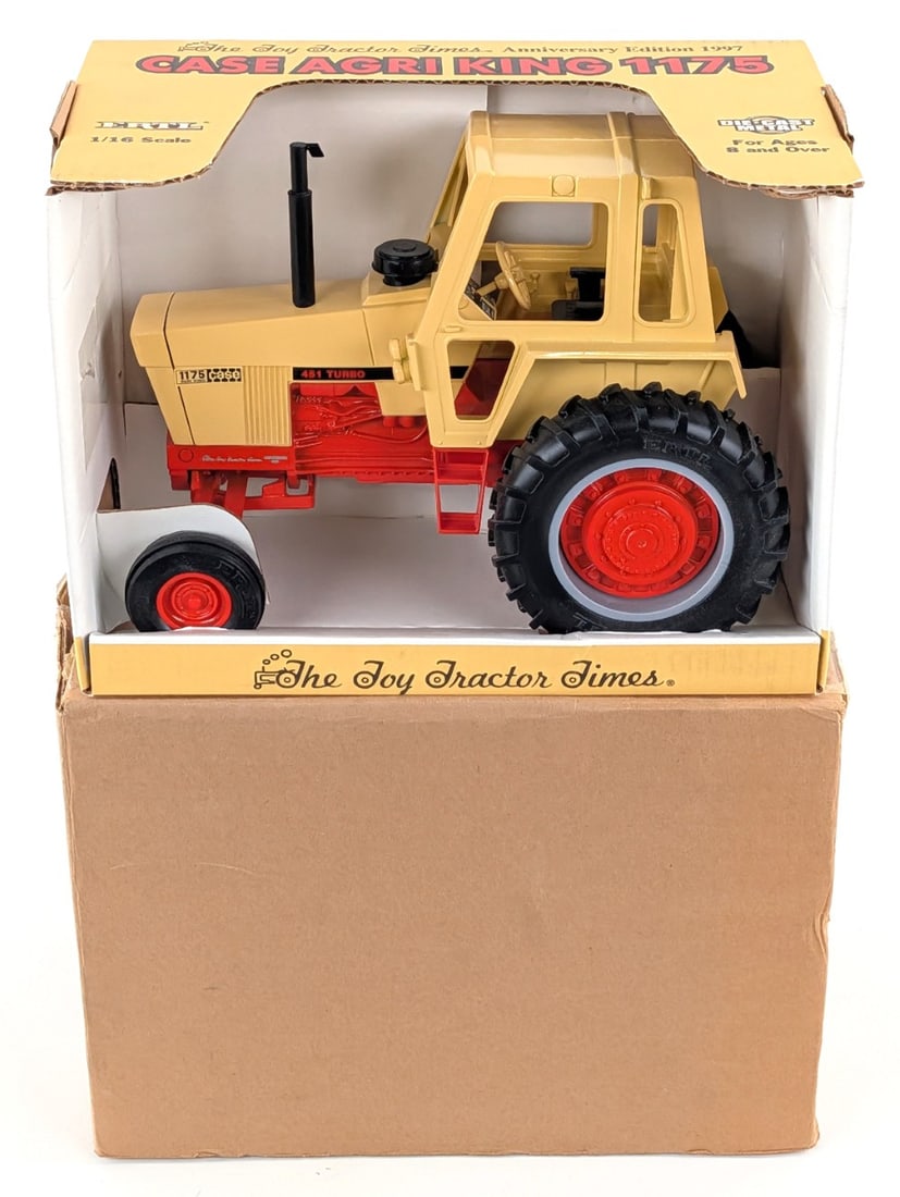 1/16 Ertl Case Agri King 1175 Tractor w/ Cab Toy Tractor Times Edition: 1/16 Ertl Case Agri King 1175 tractor with cab. 1997 Toy Tractor Times Edition. The tractor is in good condition new in the box with the brown shipping box.