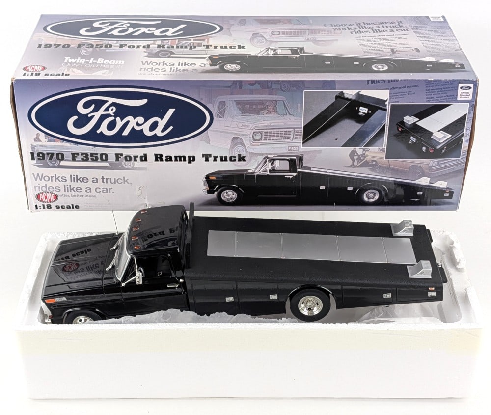 1/18 ACME Co. 1970 Ford F350 Ramp Truck: 1/18 ACME Co. 1970 Ford F350 ramp truck. The truck is missing the "R" and "D" decals on the hood plus has dust and wear from display. The box only has the top piece of styrfoam.