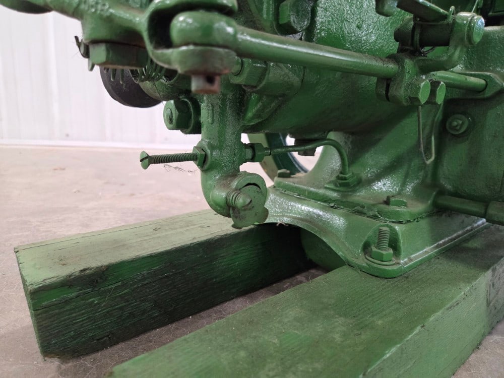 1.5 HP John Deere Model E Gas Engine - 10