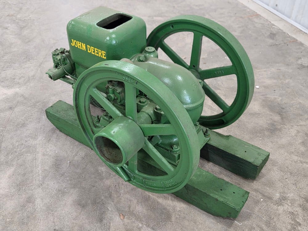 1.5 HP John Deere Model E Gas Engine - 7