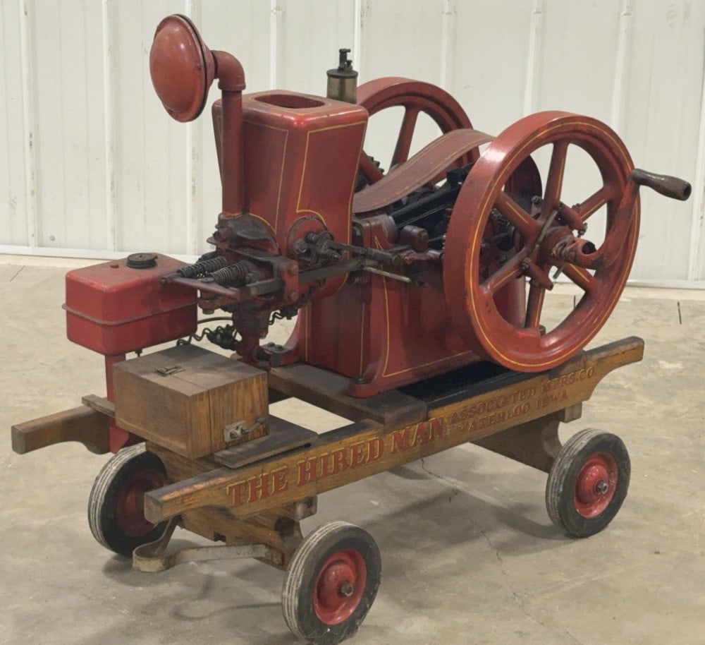 Associated 2-1/4 HP "The Hired Man" Hit and Miss Engine (1 of 20)