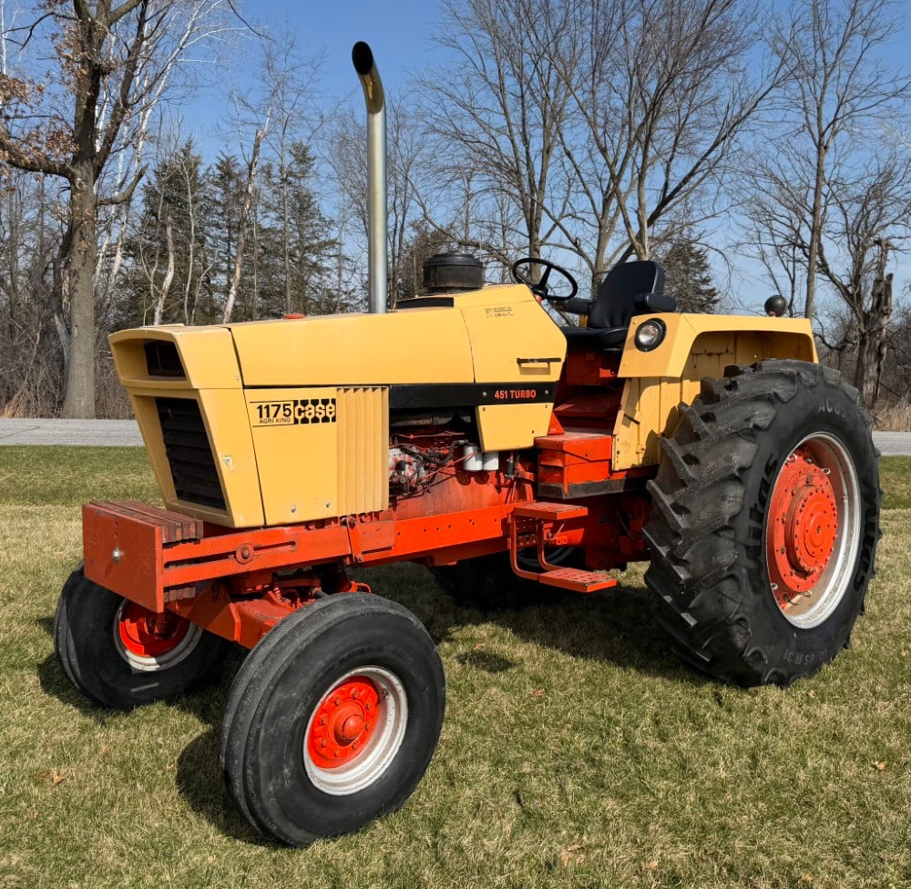 1972 Case 1175 AgriKing: NEW 18.4-38 Rear Tires 3 point hitch Dual Hydraulics PTO 5289 Hours Turbo Runs & Drives Excellent Front Weights Very nice tractor Lots of recent engine work within the last 100 hours