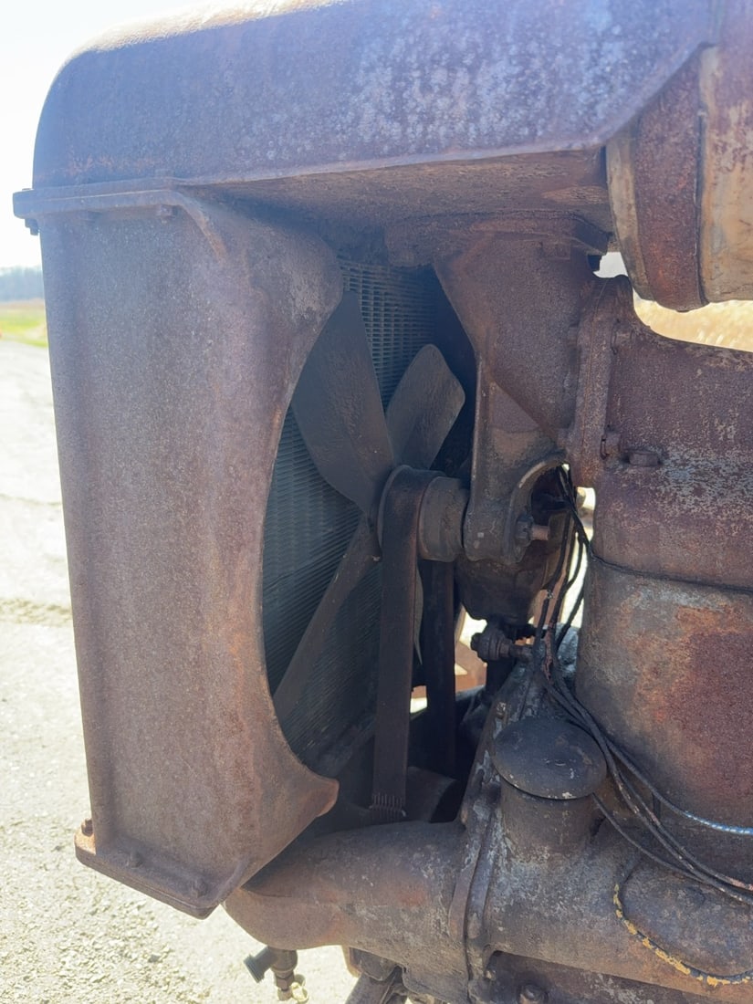 Fordson Model F - 16