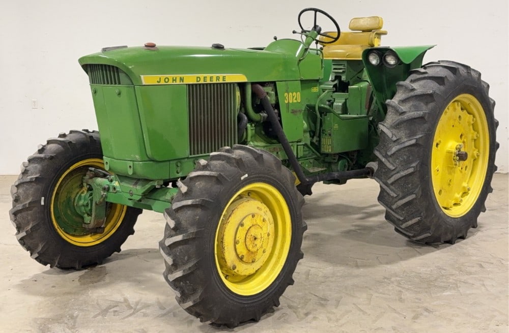 1970 John Deere 3020 Gas FWA: Sells with no Reserve! Original paint with 4,889 original hours 4 cylinder gas engine Syncro-range transmission Hydraulic FWA Underslung exhaust 540 and 1000 PTO 3 point with top link 2 sets of hydrau