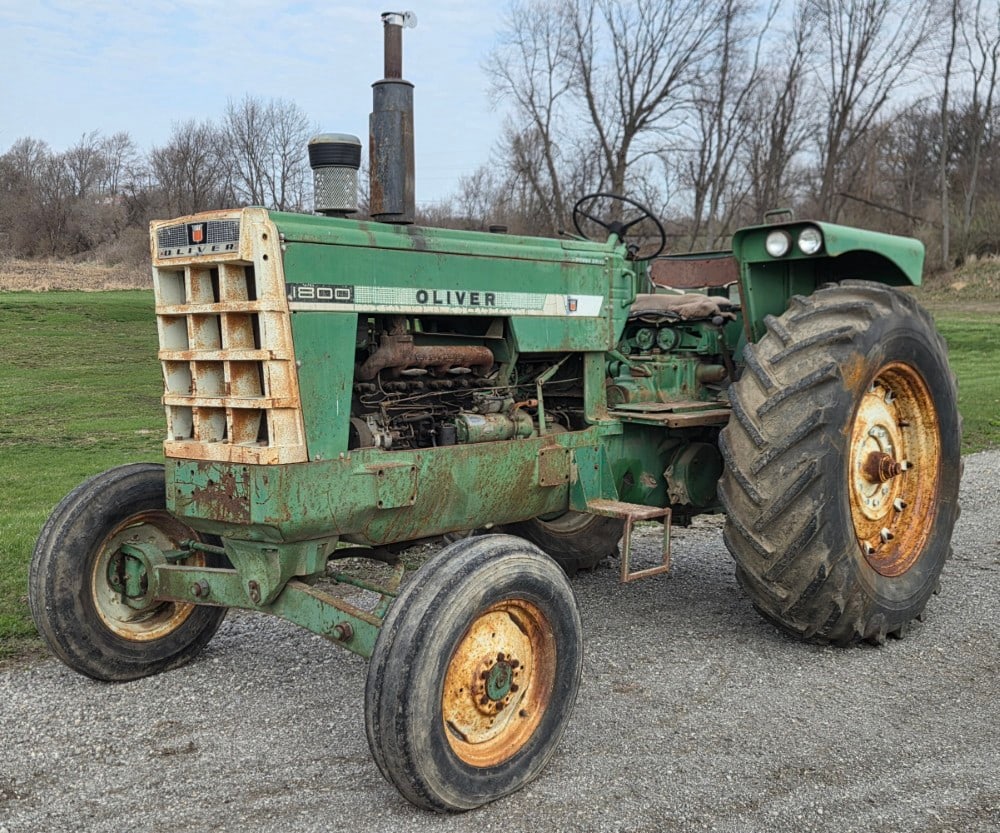 1962 Oliver 1800 Wheatland Diesel: Sells with no reserve! Barn fresh, farm fresh! 6 cylinder diesel 6 speed transmission 540 PTO 2 sets of hydraulic remotes Drawbar with hammer strap Large inner rear wheel weights Currently non running