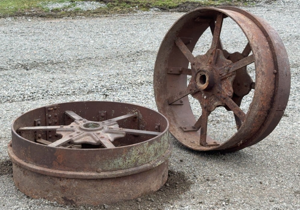 Minneapolis Front Wheels: Fits a 40-80 or 35-70 Minneapolis tractor